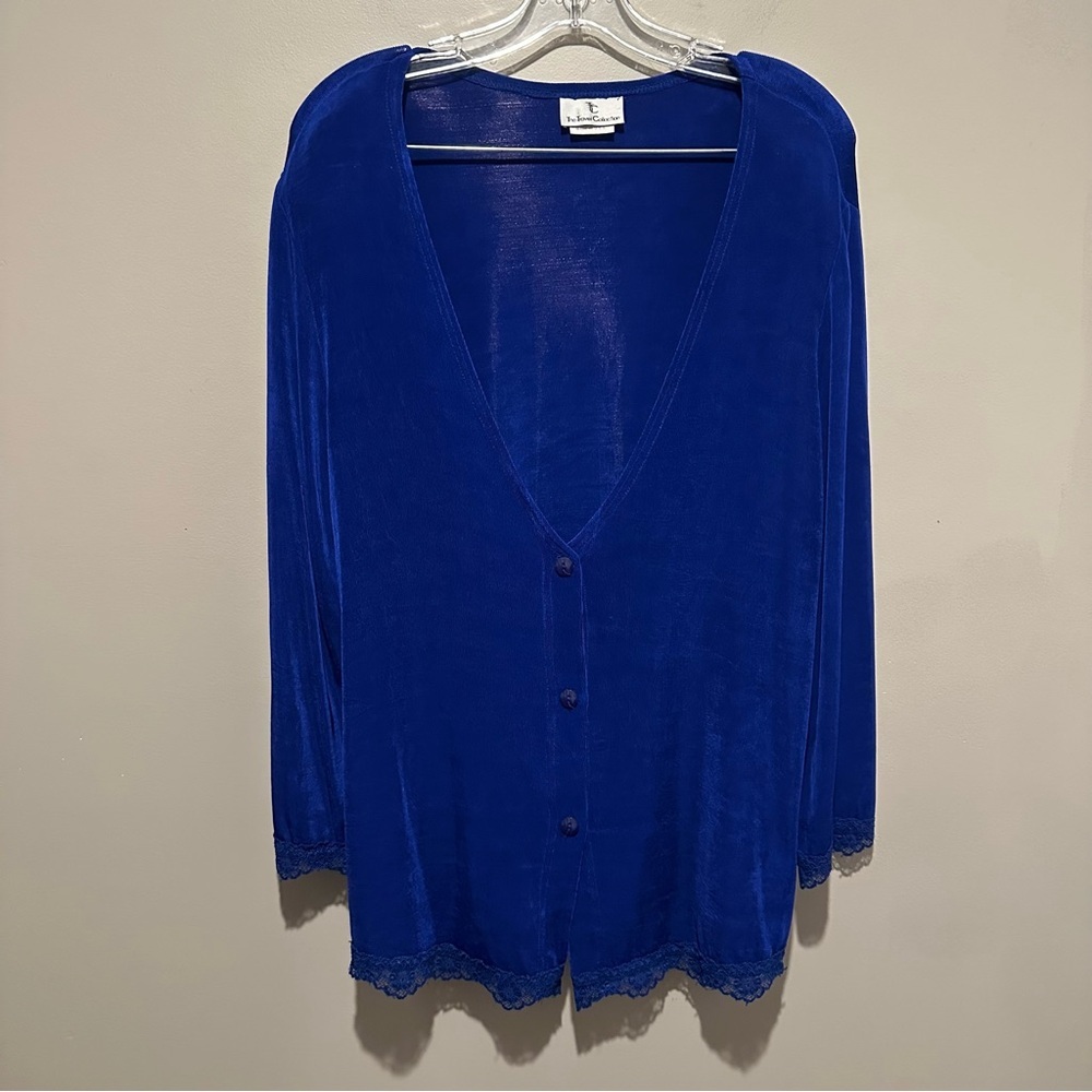 Travelers Collection Shirt Womens Large Blue Stretchy Slinky Comfort Lace Hems